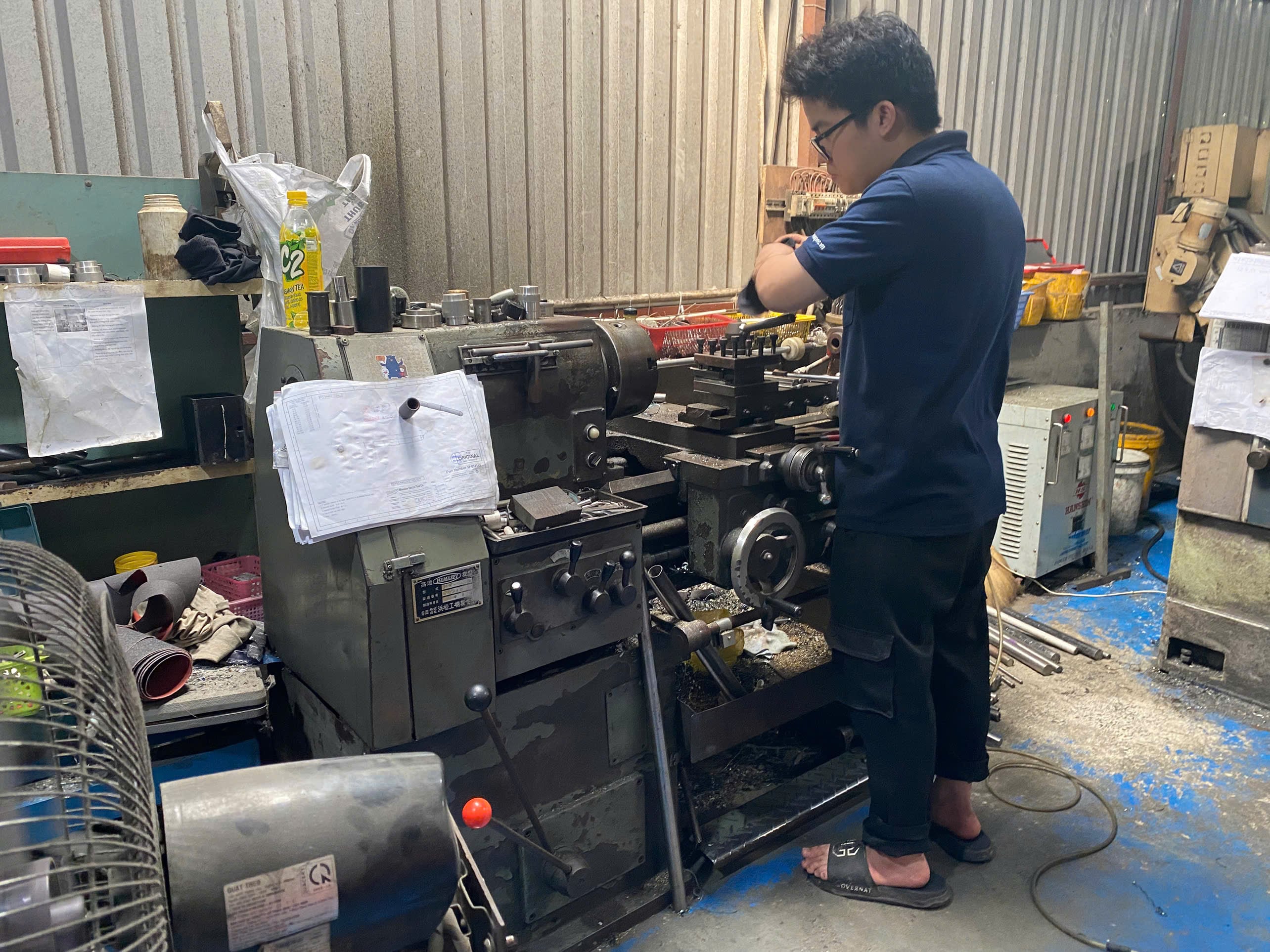 Lathe machine 2.jpg